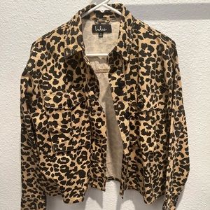 Lulu’s Beige Leopard print denim jacket size small